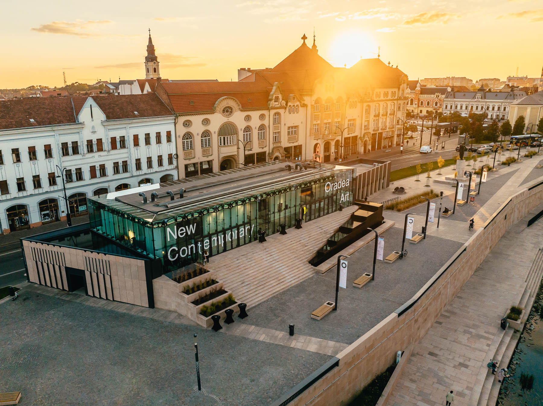 Sphinx, Beast and Girl; Unicorn, Chimera and the Mixed body
